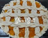 A picture of step 4 of Apricot and Mango Pie.