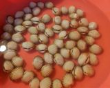 Foto langkah ke 1 dari resep Kerang Darah Masak Saos Tiram.