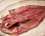 Foto del paso 1 de la receta: Jurel con ajo y perejil al horno