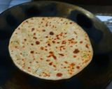 A picture of step 6 of Paneer Paratha.