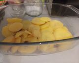 Rakott burgonya 🥔 hagyományosan recept fázis 2 fotója