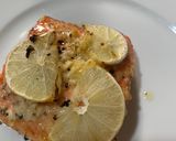 Foto langkah ke 3 dari resep Lemon Butter Salmon.
