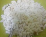 A picture of step 3 of Murmura pakode.