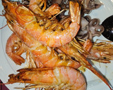 Foto del paso 3 de la receta: Arroz meloso de pulpitos, gambas langostineras y rovellones