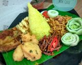 Foto langkah ke 10 dari resep Nasi Kuning Rice Cooker a. k. a (Tumpeng Mini).