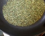 A picture of step 1 of Fennel, Ginger & Turmeric Tea.