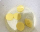 Foto langkah ke 1 dari resep 100. Tofu Egg Soup.