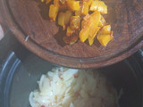 Empanadas de choclo y salsa blanca