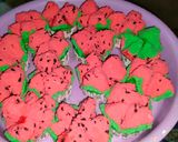 Foto langkah ke 5 dari resep Bolu Kukus Semangka.
