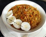 A picture of step 7 of Supreme sexy noodles😂😂.
