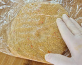 Foto del paso 2 de la receta: Empanadillas con masa de quinoa rellenas de queso mozzarella