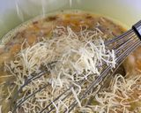 Une image de l'étape 1 de Omelette roulée au fromage.