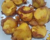 Foto langkah ke 6 dari resep Ubi goreng ala" rumahan.