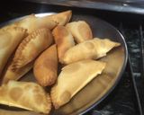 खोवा की गुजिया (khova ki gujiya recipe in Hindi) रेसिपी चरण 4 फोटो