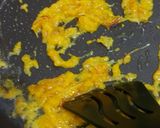Foto langkah ke 1 dari resep Nasi Goreng Kunyit.