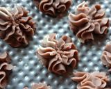 Foto langkah ke 2 dari resep Cookies Tiga Bahan.