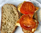 صورة لخطوة 4 من وصفة ساندويش الحلوم 🌙 Halloumi Sandwich