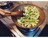 A picture of step 3 of Cantonese Soupy Noodles.