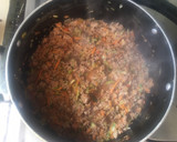 Foto del paso 4 de la receta: Rollitos de hojaldre, rellenos de carne 🍖 y vegetales 🥬