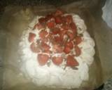 Strawberry Pavlova recipe step 5 photo