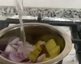 صورة لخطوة 1 من وصفة شوربة البطاطس والدجاج