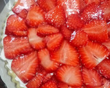 Foto del paso 5 de la receta: Tarta de Frutillas con Crema