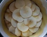 Foto del paso 2 de la receta: Torta de manzana invertida fácil y rica