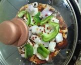 रोटी पिज़्ज़ा (roti pizza recipe in Hindi) रेसिपी चरण 3 फोटो