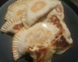 ক্যালজোন-একটি ইতালিয়ান স্ন্যাকস (calzone recipe in Bengali) রেসিপির ধাপ 8 ছবি
