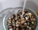 Foto del paso 2 de la receta: Cabrillas en tomate fáciles
