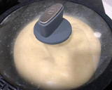 Foto del paso 2 de la receta: Tortilla soufflé rellena de pollo y espinacas