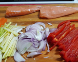 Foto del paso 1 de la receta: Salmón y verduras en papillote en airfryer