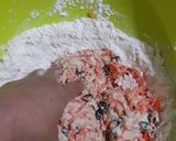 Foto del paso 2 de la receta: Pan de zanahoria y pasas de uva
