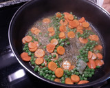 Foto del paso 4 de la receta: Albóndigas de pavo y pollo con zanahoria y guisantes