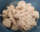 Foto del passaggio 1 della ricetta Trippa al sugo con patate