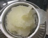 A picture of step 2 of Lauki ki jelly.