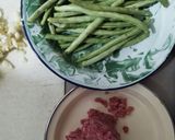 Foto langkah ke 1 dari resep Baby buncis daging sapi.
