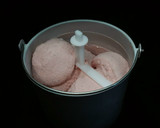 Foto del paso 6 de la receta: Helado cremoso de fresa elaborado con la Monsieur Cuisine Plus