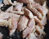Hình bước làm 1 của món Thịt rang hành đơn giản