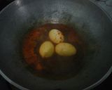Foto langkah ke 7 dari resep Semur Telur Pedas.