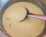 मिक्स फ्रूट कस्टर्ड (Mix fruit custard recipe in marathi) रेसिपी स्टेप 3 फोटो 