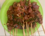 Foto langkah ke 3 dari resep Sate kambing muda empuk.