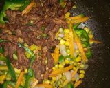 A picture of step 5 of Sweet-spicy beef sauce.