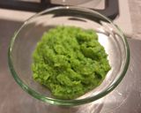 Foto del passaggio 2 della ricetta Risotto Verde alla Crema di Piselli con Pancetta Croccante