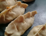 Foto del paso 5 de la receta: Empanadas de pollo 😋😋😋