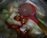 Gambar langkah 4 resipi Tumis Labu Air Bersama Udang.