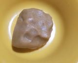 A picture of step 9 of Mango Rabri in mango tart shell.