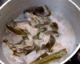 รูปขั้นตอนการทำที่ 4 ของ ไก่ต้มใบชะมวง