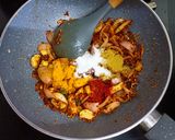 A picture of step 3 of Stuffed brinjal masala.