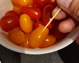 Une image de l'étape 2 de Pickles de tomates cerise au thé noir fruits de la passion et à la sauge.